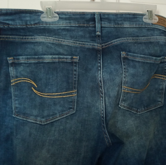 STARS/STRIPES DISTRESS PATCHWORK LEVI'S JEANS SIZE 16 W33 - Picture 6 of 8